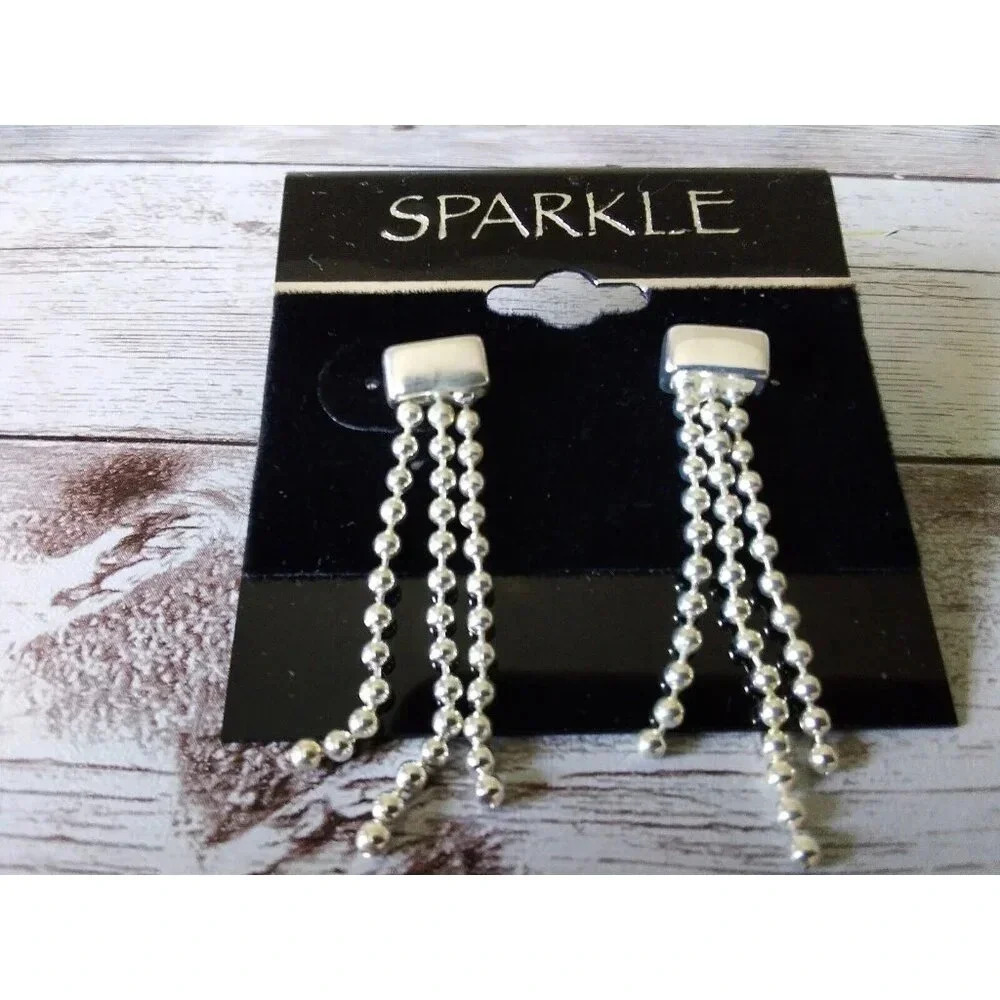 NWT Vintage 80s/90s Sleek Silver Chain Drop Earrings